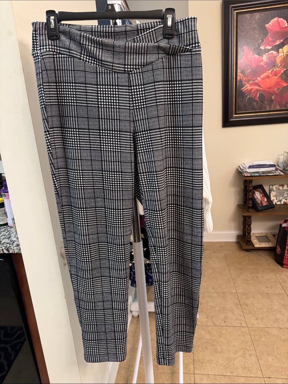 Maurices Black & White Plaid Pull-On Trousers